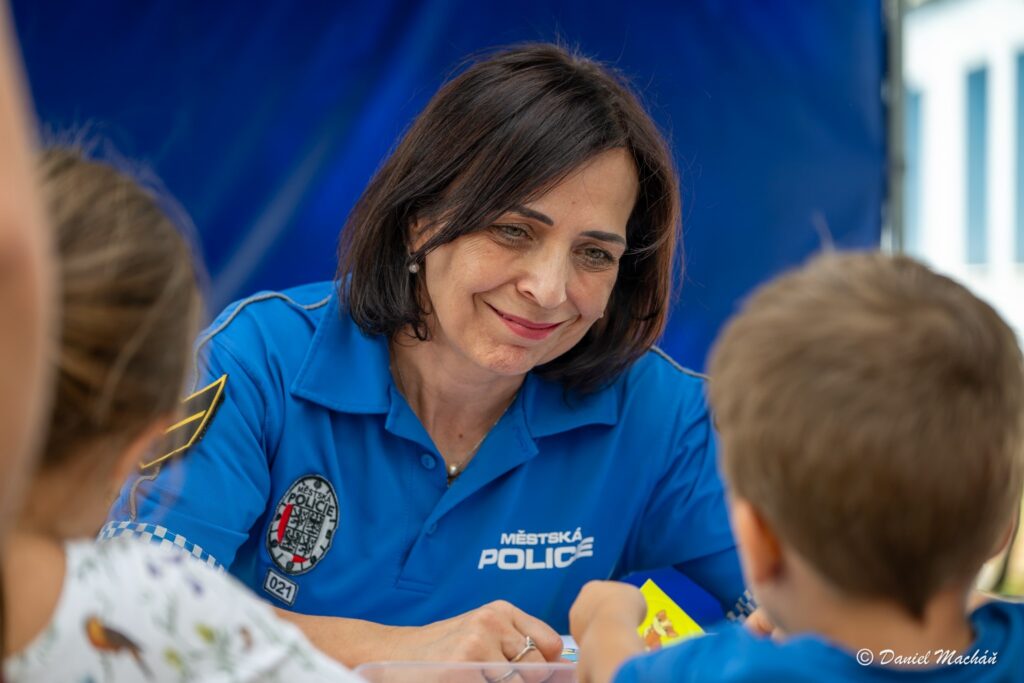 Strážnice městské policie při práci s dětmi